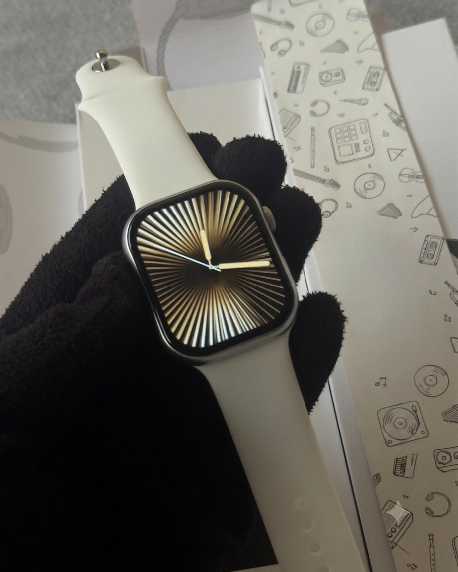 Series 10 Edge - ON/OFF Logo (Silver)