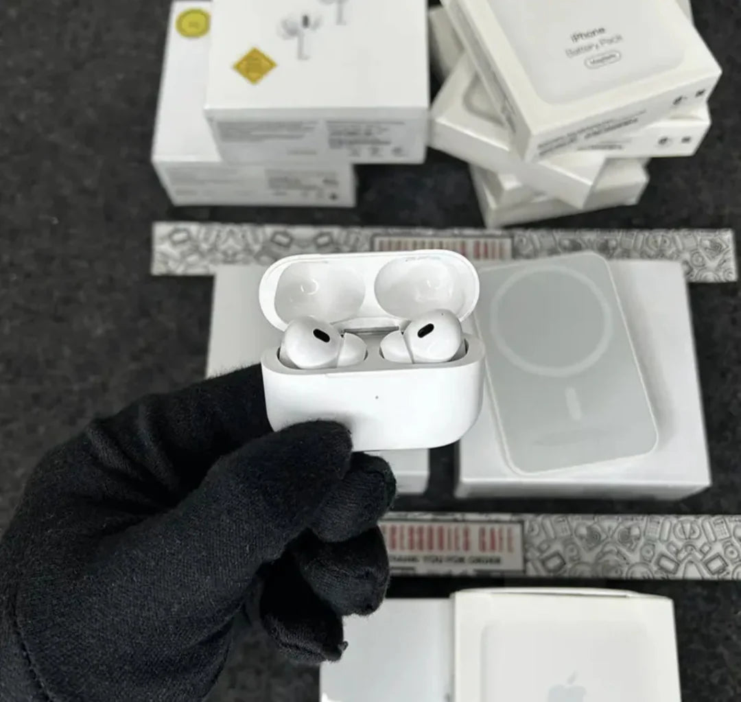 AIRPODS PRO 2 + AIRPODS SILLICONE COVER + 4-IN-1 DATA CABLE
